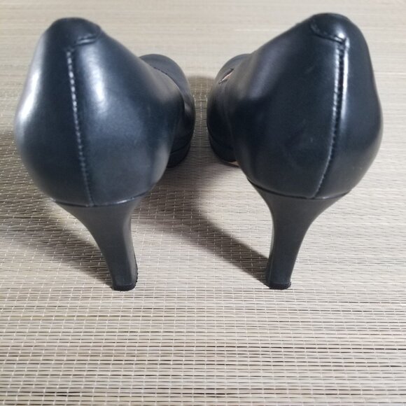 Clarks Artisian Womens 7 M Navy 3" Heel Platform Pumps Round Toe Leather Shoe - Picture 9 of 16